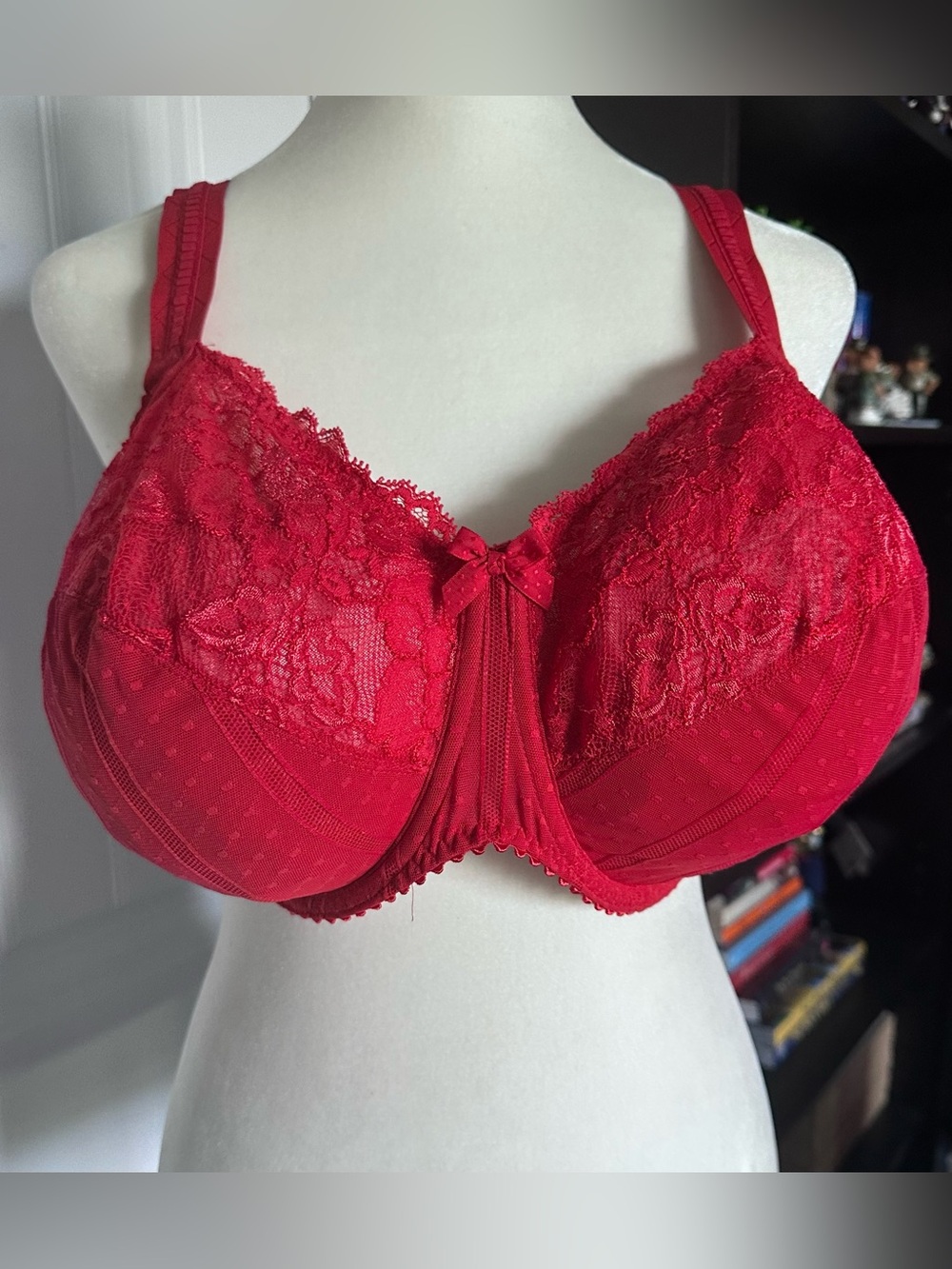 PrimaDonna Red Lace Underwire Bra 40K US / 40H UK”